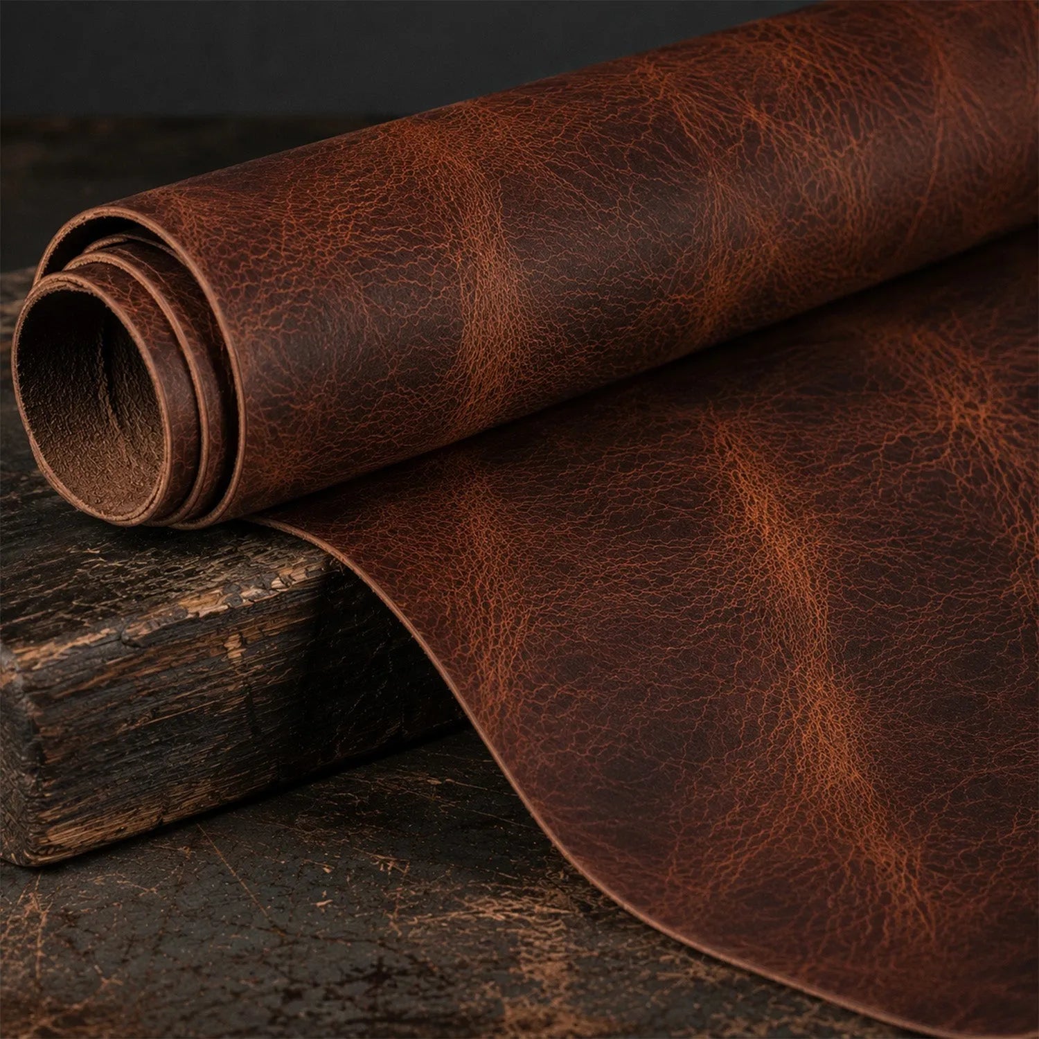 Pas ze skóry Buffalo - Handwax - 3,5-4mm, 140cm, 33/38mm - Koniak – CraftPoint