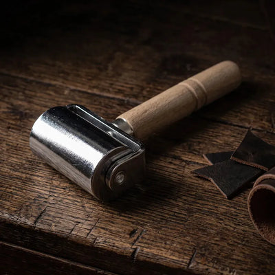 Váleček na kůži – CraftPoint